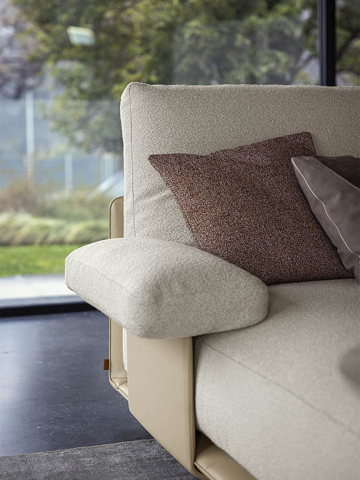 Blisscape | Sofa