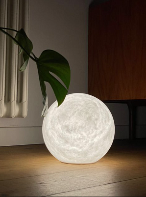MOON WIRELESS